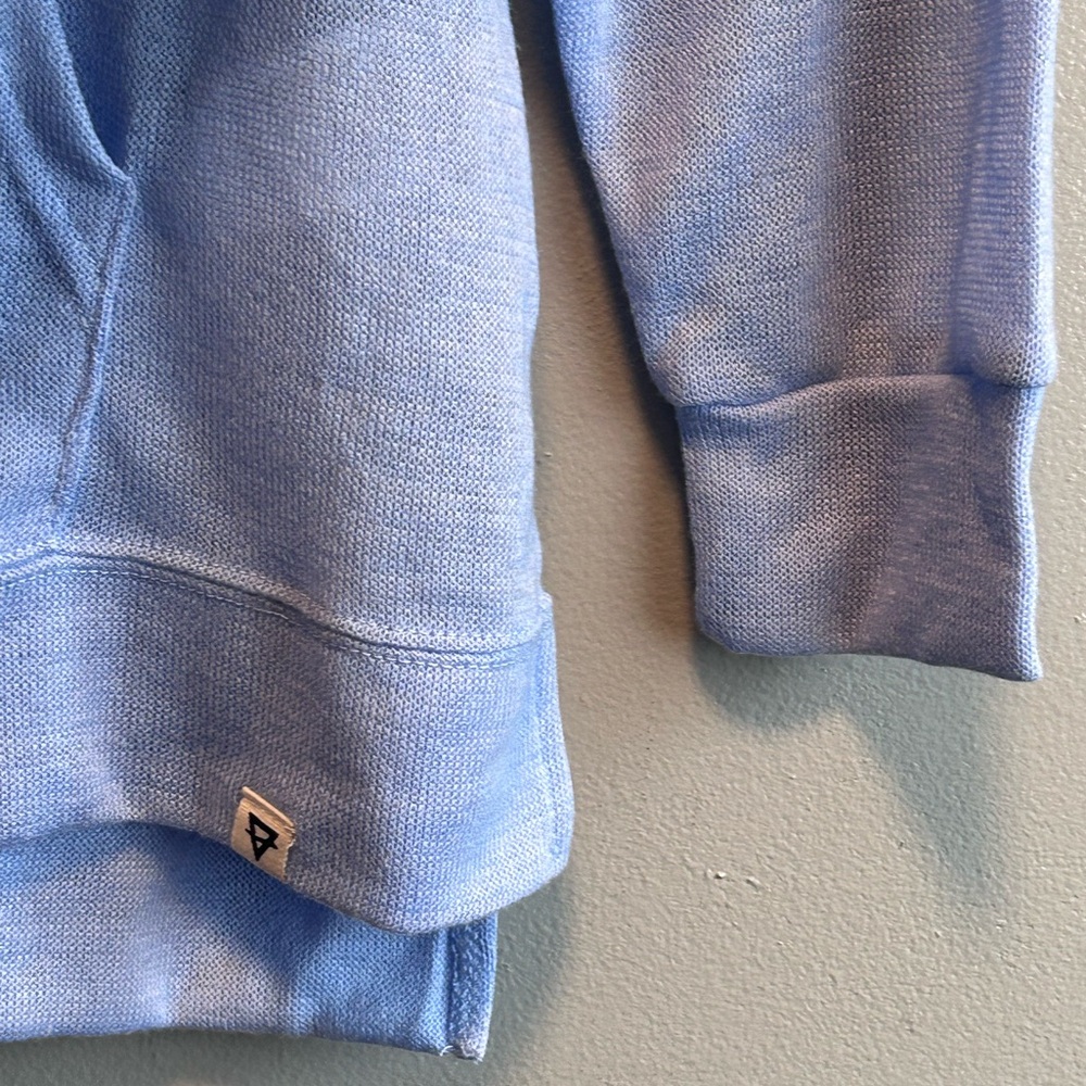 Woman’s Liv Blue Outdoor/Lightweight Slub Hoodie Size Medium - Picture 4 of 5